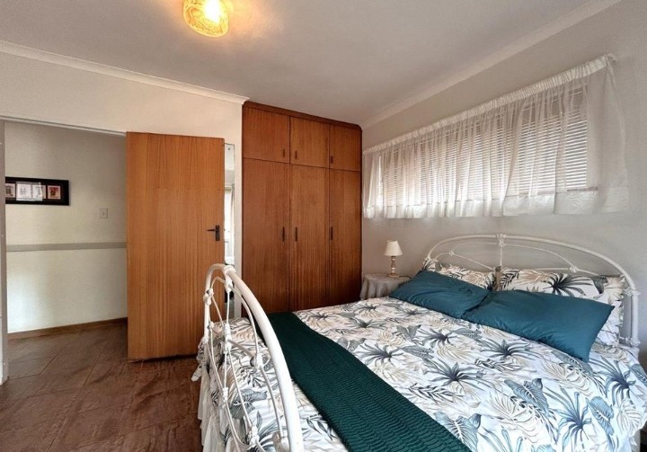 4 Bedroom Property for Sale in Wavecrest Eastern Cape